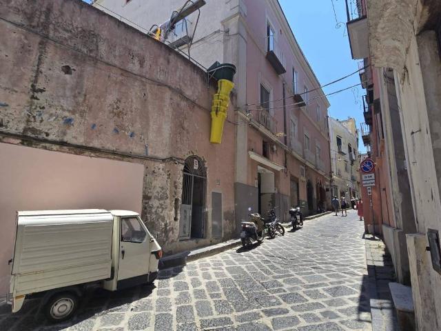 Locale Commerciale in affitto a Corricella, Procida