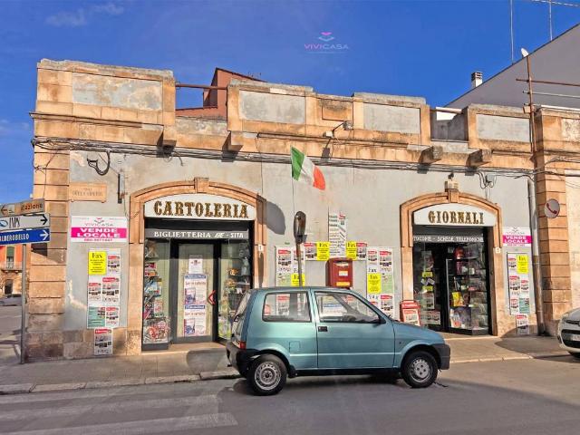 Locale Commerciale in affitto a Puglia, Bari