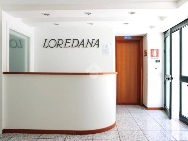 Locale Commerciale in affitto a Puglia, Bari