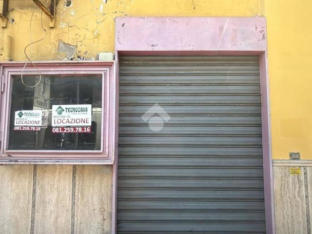 Locale Commerciale in affitto a Qualiano, Campania
