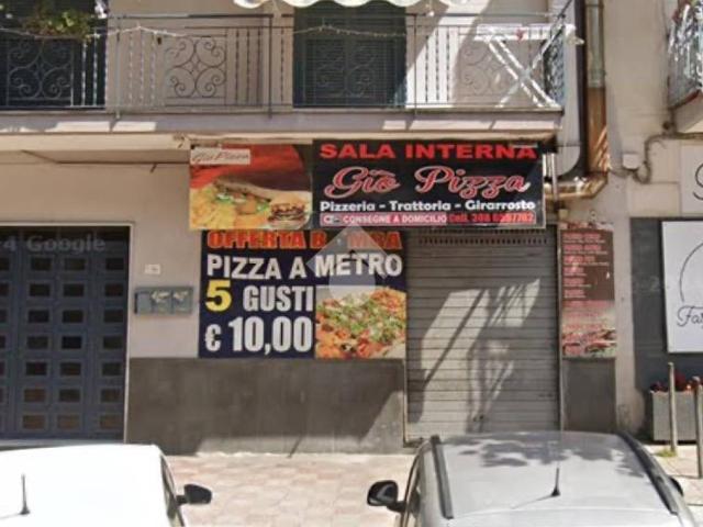 Locale Commerciale in affitto a Qualiano, Campania