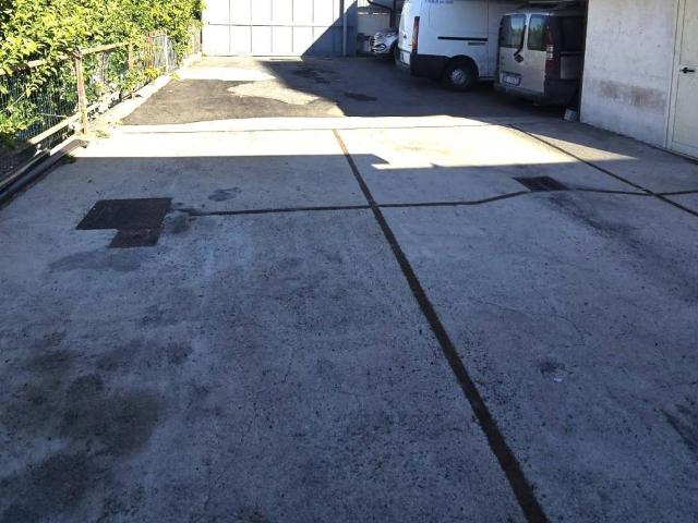 Locale Commerciale in affitto a Quarto, Campania