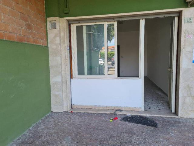 Locale Commerciale in affitto a Casalanno, Quarto