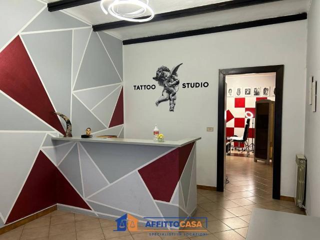 Locale Commerciale in affitto a Piemonte, Cuneo
