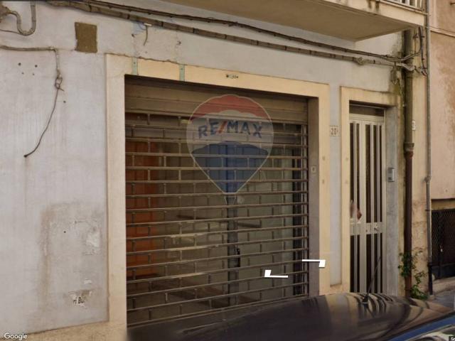 Locale Commerciale in affitto a Ragusa