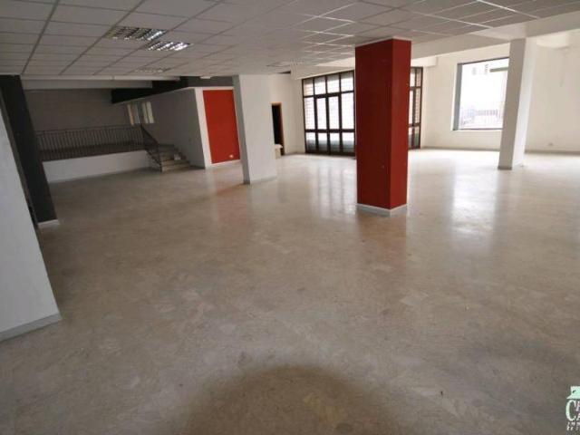 Locale Commerciale in affitto a Ragusa, Sicilia