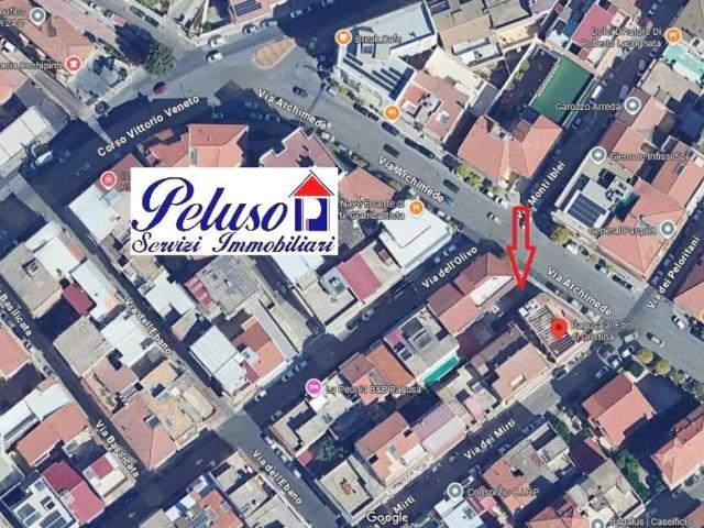 Locale Commerciale in affitto a Ragusa, Sicilia