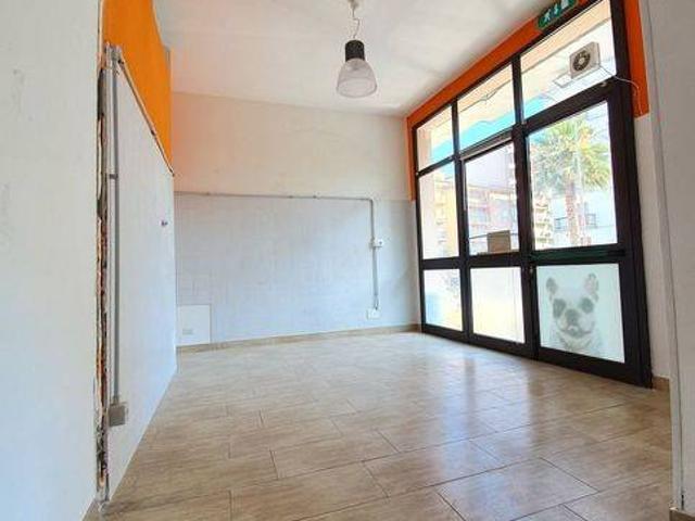 Locale Commerciale in affitto a Ragusa, Sicilia