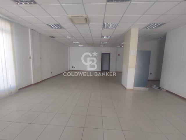 Locale Commerciale in affitto a Ragusa