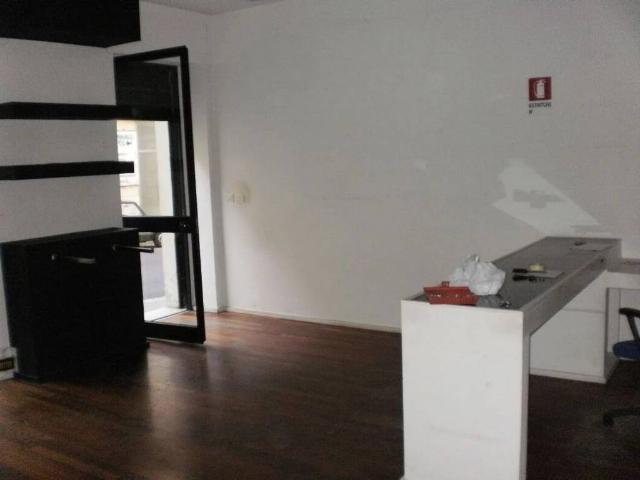 Locale Commerciale in affitto a Cappuccini, Ragusa