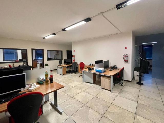 Locale Commerciale in affitto a Ranica, Lombardia