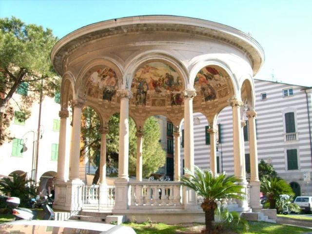 Locale Commerciale in affitto a San Michele di Pagana, Rapallo