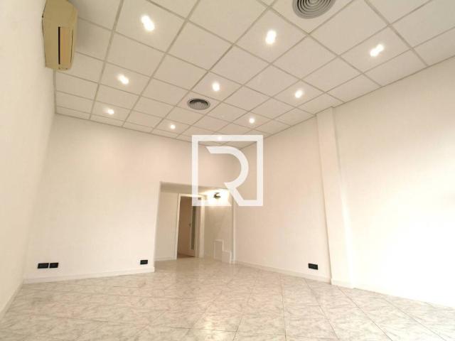 Locale Commerciale in affitto a Ravenna, Reggio Emilia