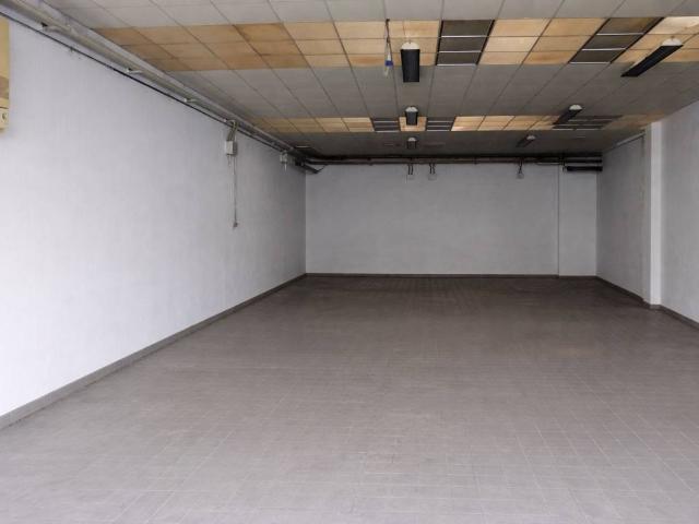 Locale Commerciale in affitto a Ravenna, Reggio Emilia
