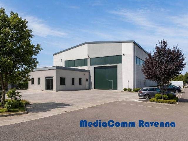 Locale Commerciale in affitto a Ravenna, Reggio Emilia