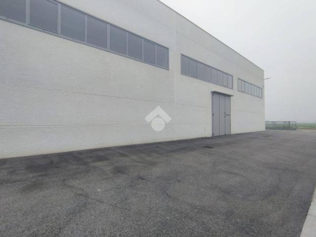 Locale Commerciale in affitto a Ravenna, Reggio Emilia