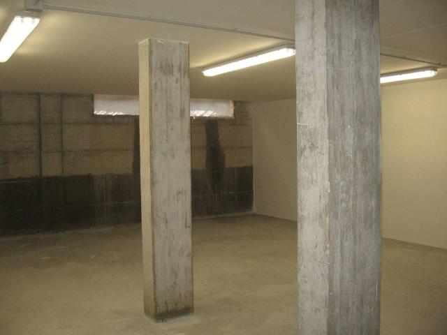 Locale Commerciale in affitto a Ravenna, Reggio Emilia