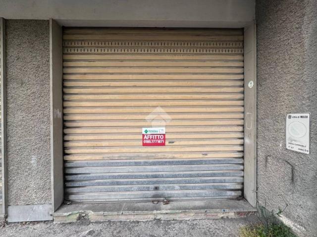 Locale Commerciale in affitto a Collodari, Recco