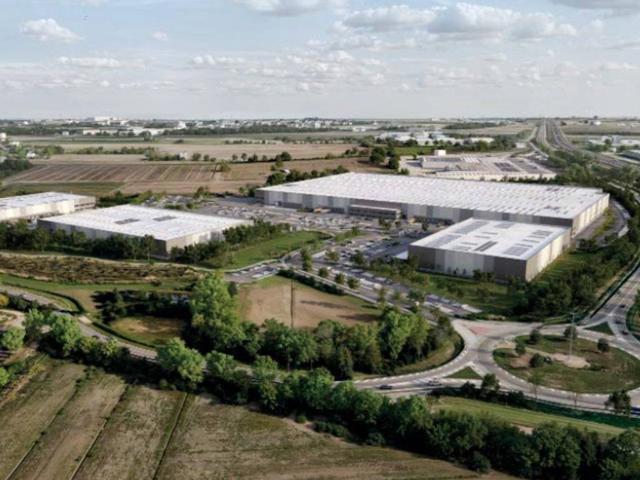 Locale Commerciale in affitto a Re, Reggio Emilia