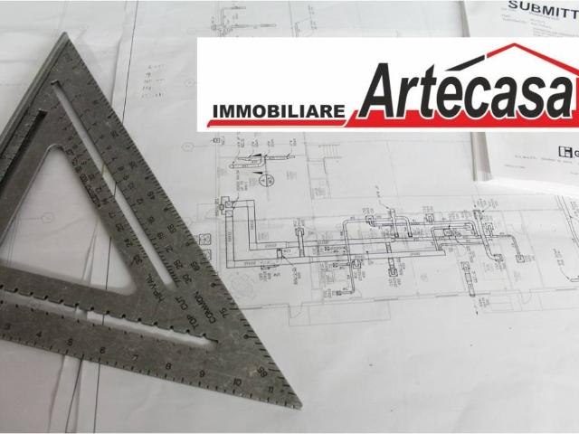 Locale Commerciale in affitto a San Giacomo esterna, Re