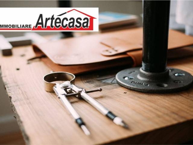 Locale Commerciale in affitto a San Prospero Strinati, Re