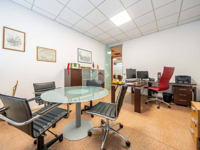 Locale Commerciale in affitto a Pratofontana, Re