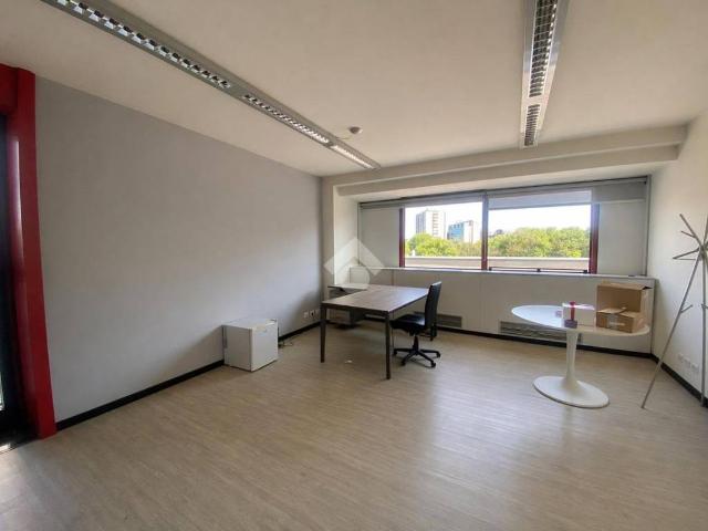 Locale Commerciale in affitto a Buco del Signore, Re