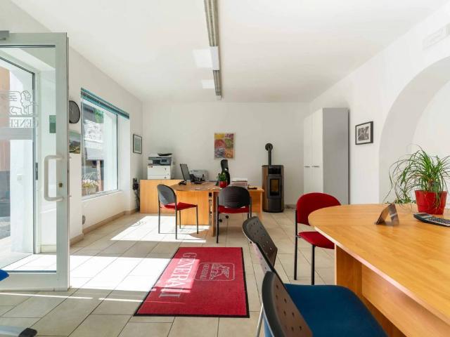 Locale Commerciale in affitto a Salten-Schlern - Salto-Sciliar, Renon - Ritten