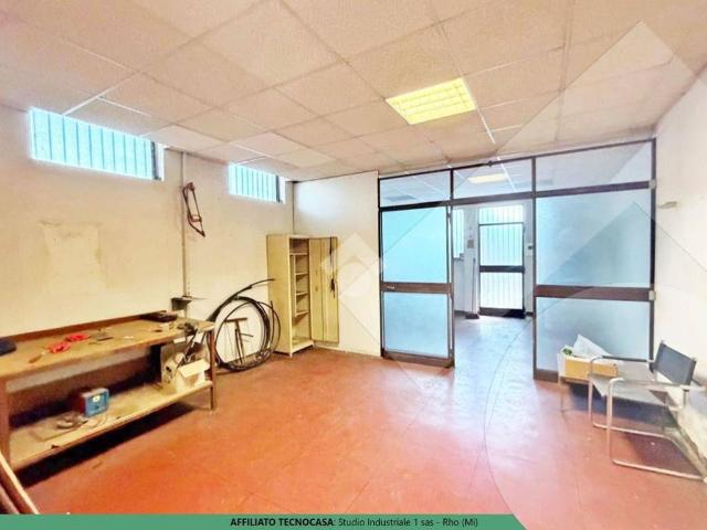 Locale Commerciale in affitto a San Pietro, Rho