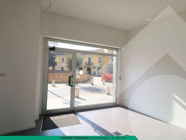 Locale Commerciale in affitto a San Pietro, Rho