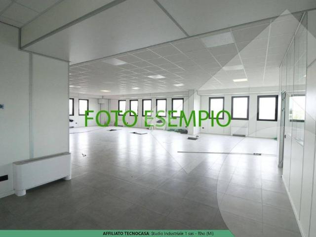 Locale Commerciale in affitto a San Pietro, Rho