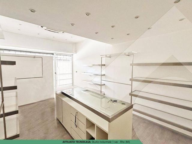Locale Commerciale in affitto a San Giovanni, Rho