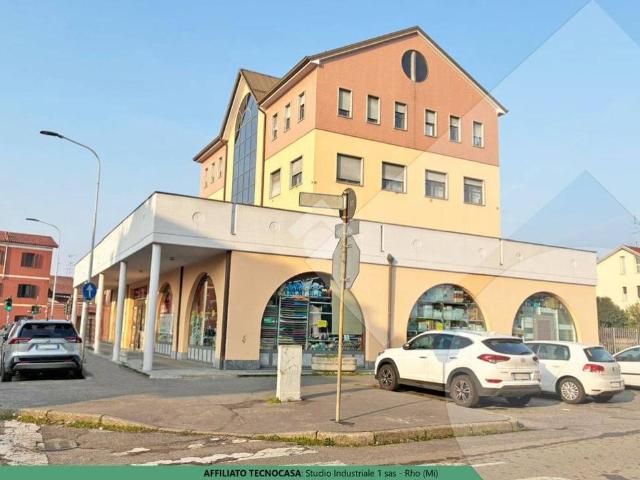 Locale Commerciale in affitto a San Pietro, Rho