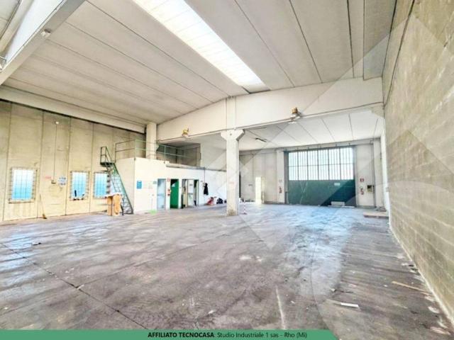 Locale Commerciale in affitto a Rho, Lombardia