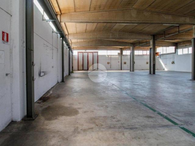 Locale Commerciale in affitto a Ricengo, Lombardia