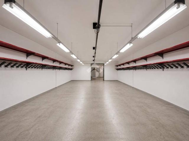 Locale Commerciale in affitto a Fonte, Riese Pio X