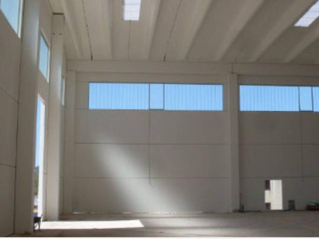 Locale Commerciale in affitto a Fonte, Riese Pio X