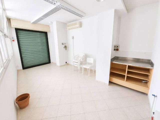 Locale Commerciale in affitto a Rimini, Reggio Emilia