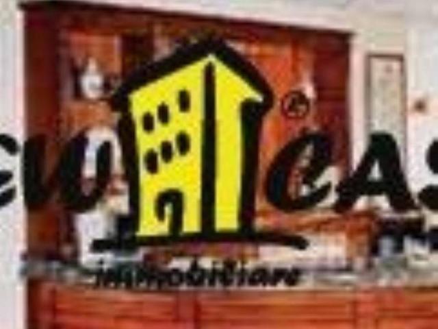 Locale Commerciale in affitto a Rimini, Reggio Emilia
