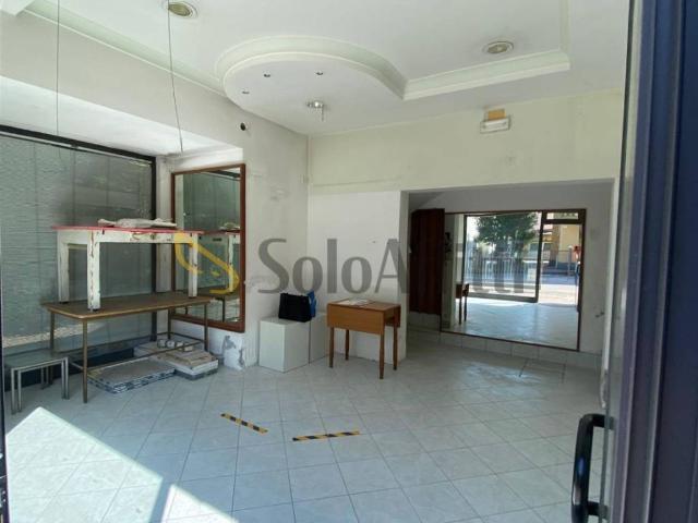 Locale Commerciale in affitto a Rimini, Reggio Emilia