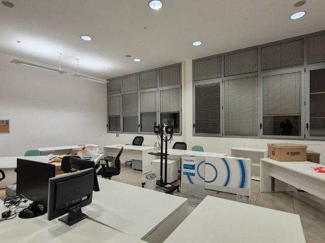 Locale Commerciale in affitto a Villaggio 1° maggio, Rimini