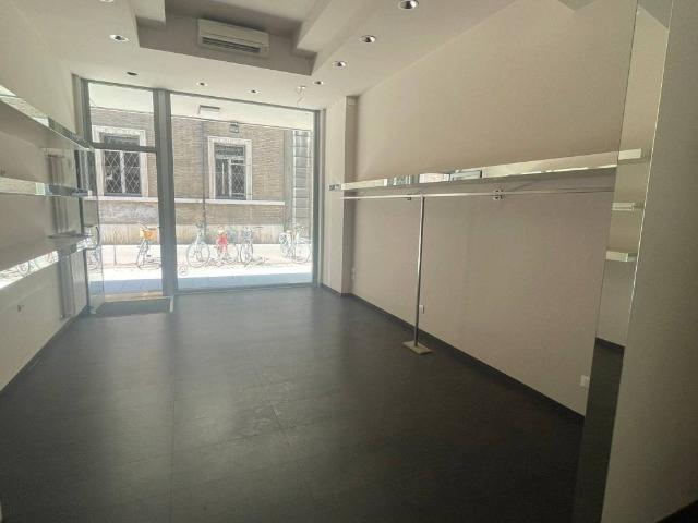 Locale Commerciale in affitto a San Giuliano, Rimini