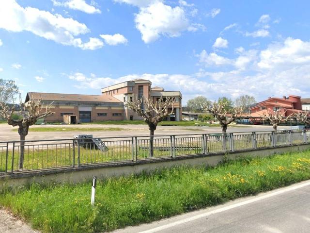 Locale Commerciale in affitto a Ripi, Lazio