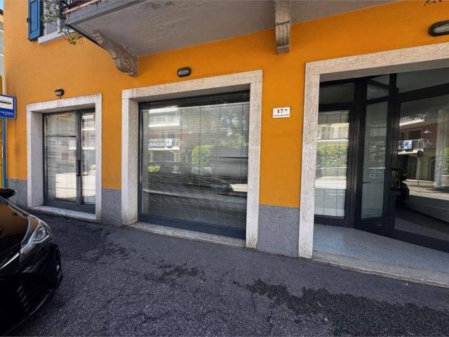 Locale Commerciale in affitto a Comunità Alto Garda e Ledro, Riva