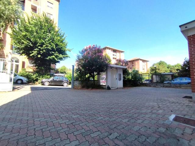 Locale Commerciale in affitto a Maiasco, Piemonte