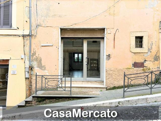 Locale Commerciale in affitto a Roma Capitale, Lazio