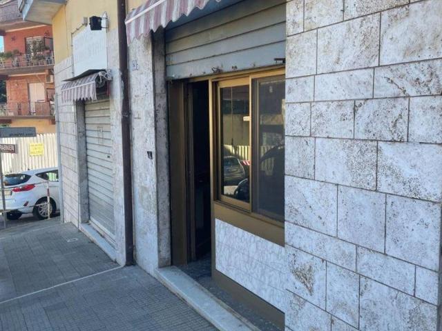 Locale Commerciale in affitto a Roma Capitale, Lazio