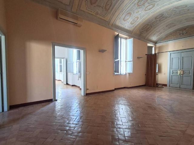 Locale Commerciale in affitto a Municipio Roma I, Roma Capitale
