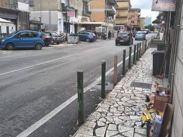 Locale Commerciale in affitto a Villaggio Breda, Roma Capitale
