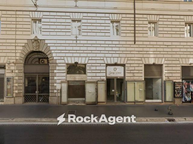 Locale Commerciale in affitto a Municipio Roma I, Roma Capitale
